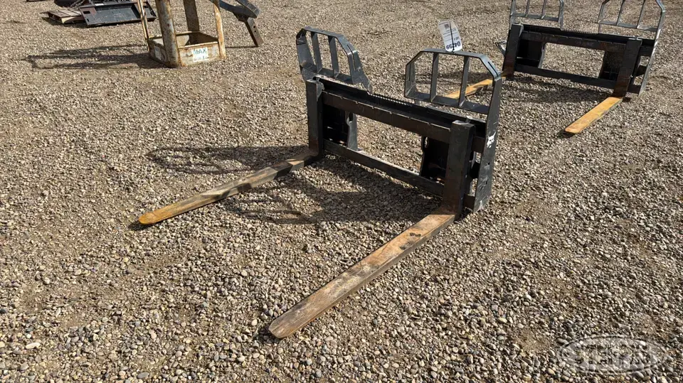 Bobcat Pallet Fork SD Skid Steer Fork