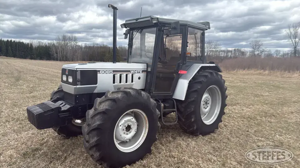 1997 White 6085 MFWD Tractor