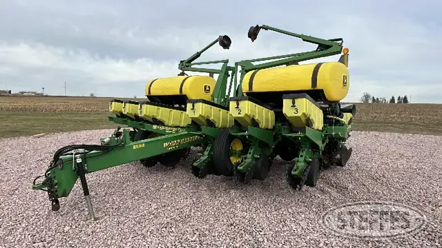 2001 John Deere 1760