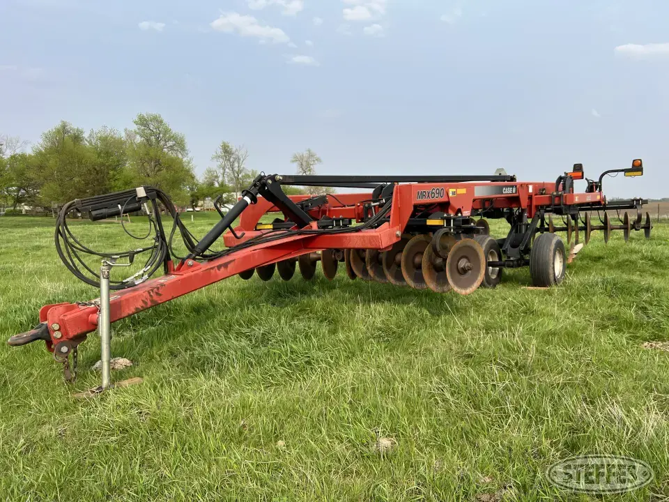 Case IH MRX690 Ripper
