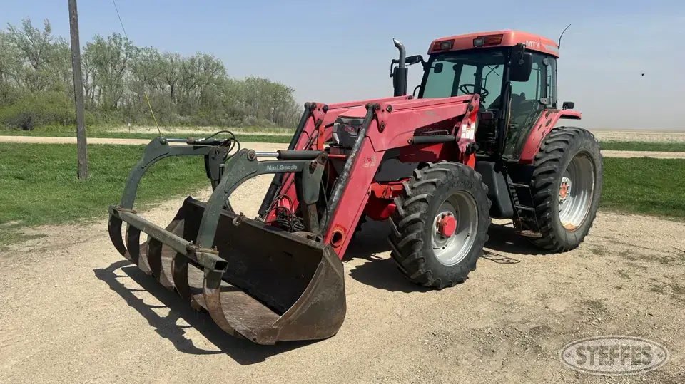 2005 McCormick MTX135 MFWD Tractor