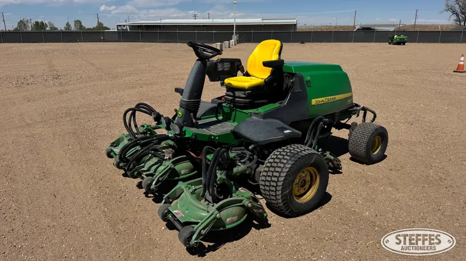 2013 John Deere 8800 TerrainCut Lawn Tractor