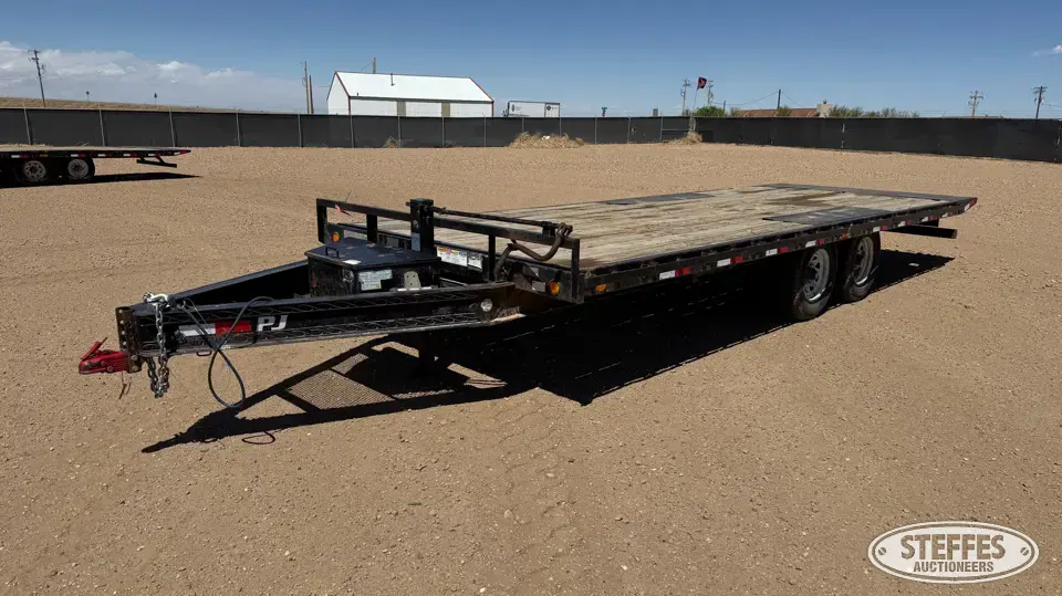 2018 PJ T8222 Flatbed Trailer