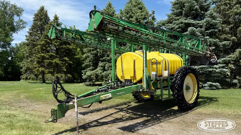 2002 Summers Ultimate NT Pull-Type Sprayer