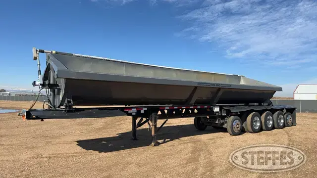 2022 Trail King TK70SSD-495