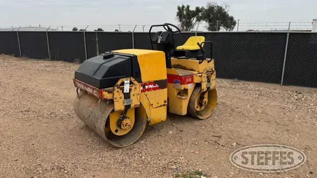 1994 Dynapac CC122