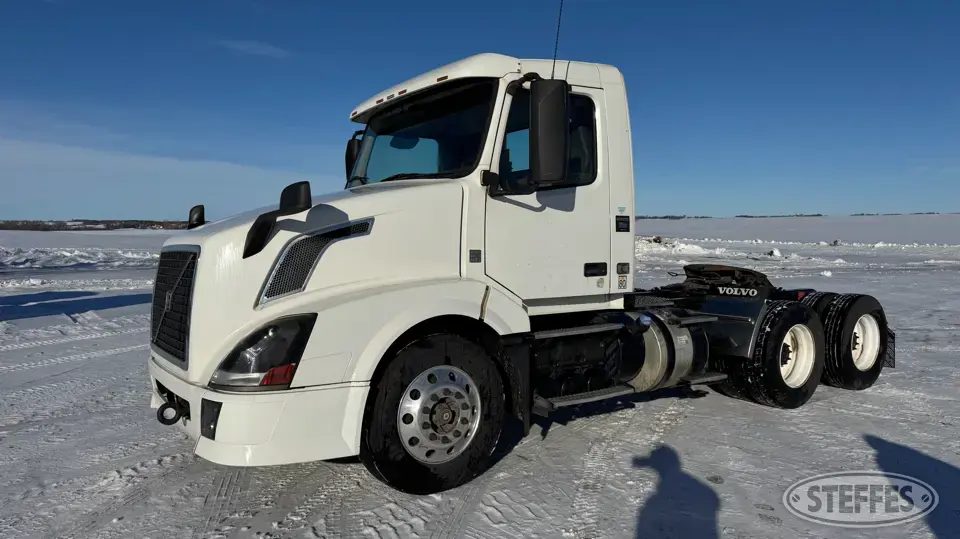 2014 Volvo VNL Conventional Truck without Sleeper