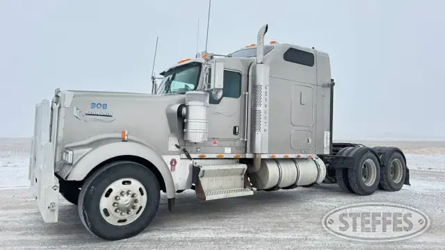 2005 Kenworth W900L