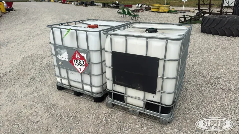 (2) 275 gal. poly chemical totes Chem-Fert Accessories-Other