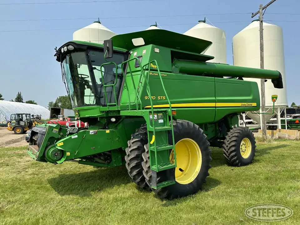 2008 John Deere 9770 Combine
