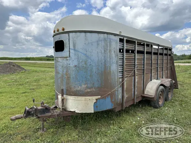 Livestock trailer