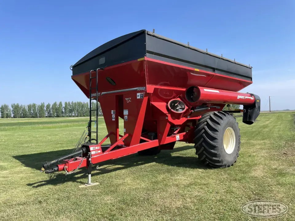 2014 Brent 1082 Grain Cart