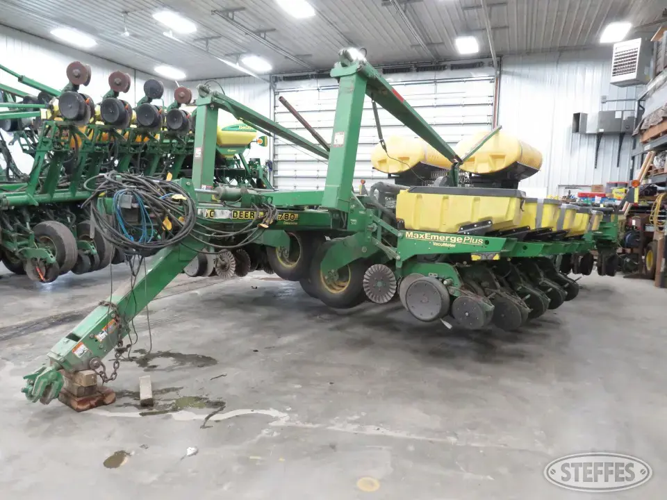 John Deere 1780 12 or More Row Planter