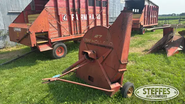 New Holland 27
