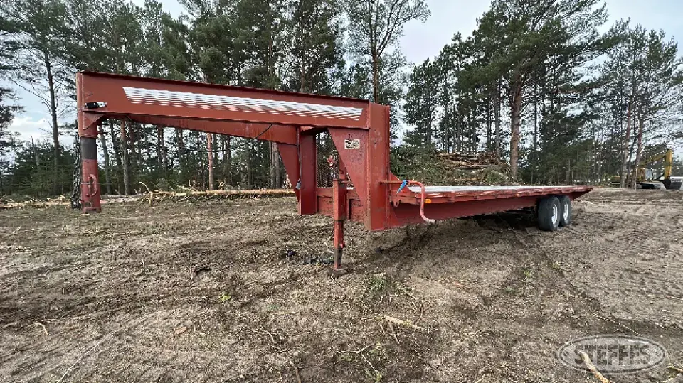 1993 S&S Flatbed Trailer