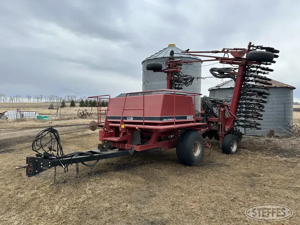 Case IH 8600 Air Drills and Air Seeder