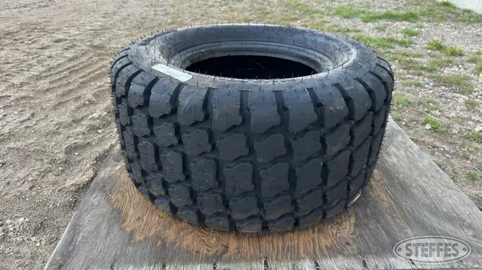 Galaxy 30x13.50-15 tire Tractor-Implement Tire