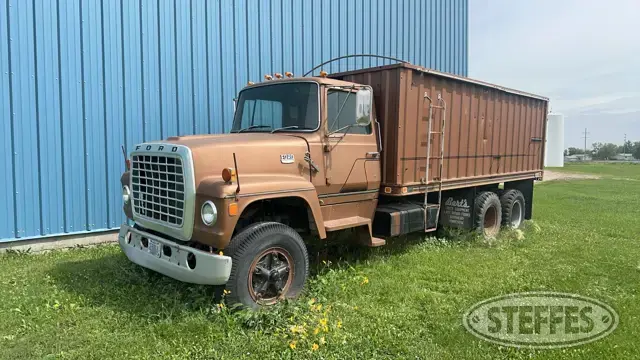 1974 Ford 880