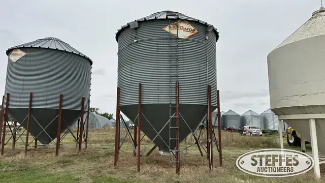 Stormor hopper bin