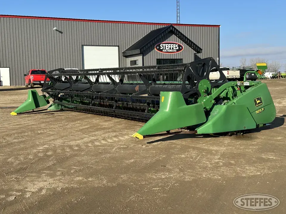 2001 John Deere 925F Flex Head