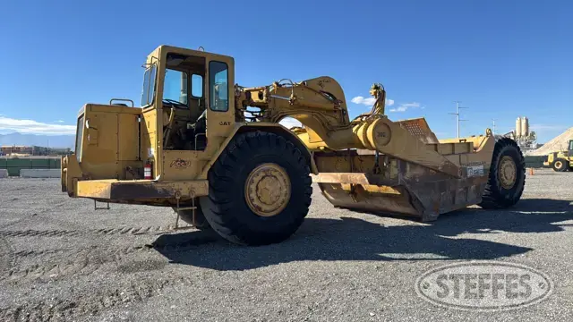 1983 CAT 637D