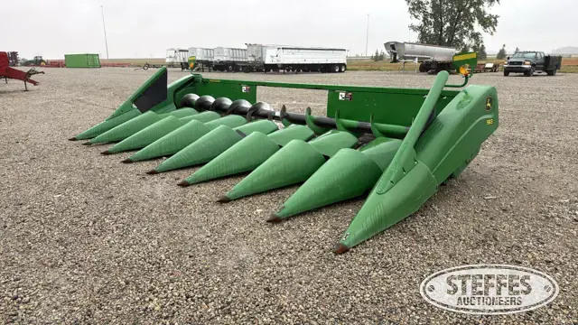 2005 John Deere 893