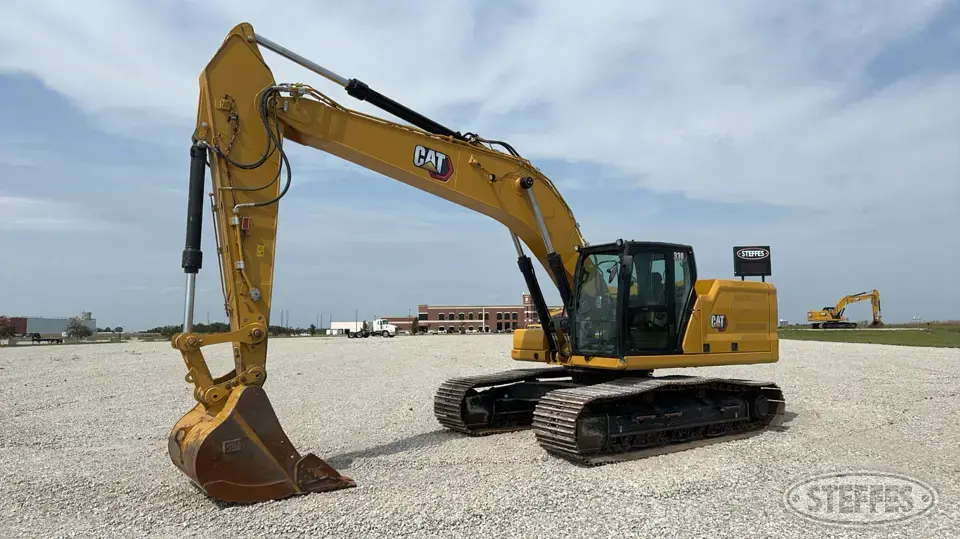 2022 CAT 330 Excavator