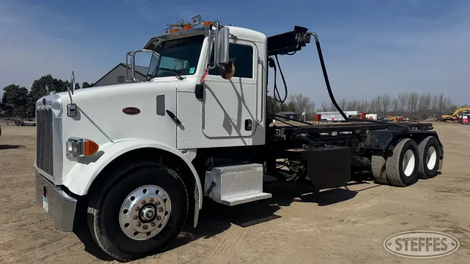 2005 Peterbilt 357 Specialty Truck