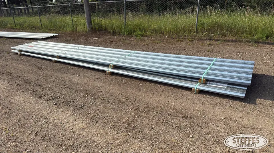 (82) Corrugated steel sheets General Tools and Shop Supply