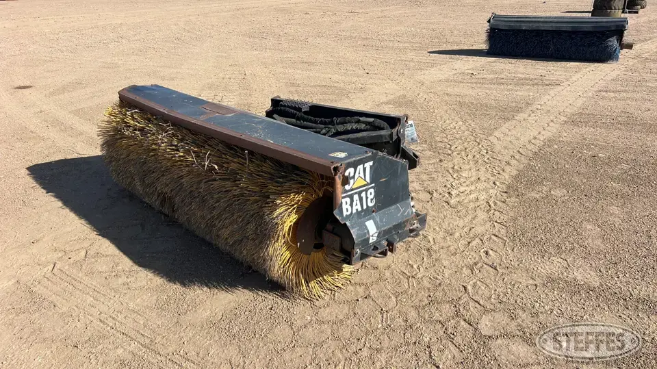 CAT BA18 Skid Steer Broom