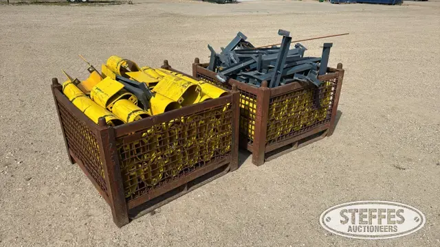 Pallet rack bumpers