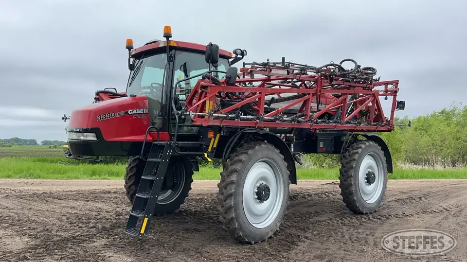 2014 Case IH 3330 Patriot Self-Propelled Sprayer