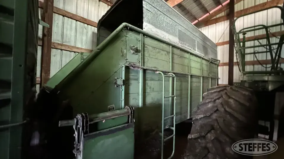 John Deere Forage Wagon