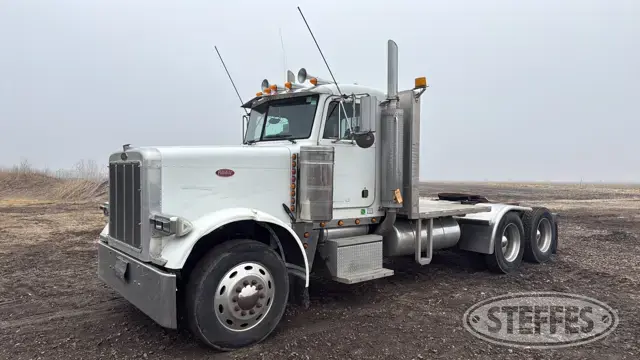 2001 Peterbilt 379