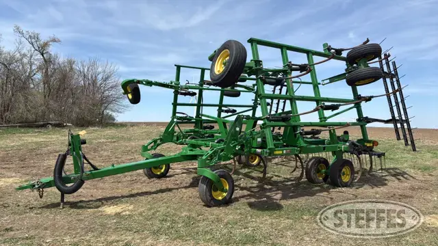 2019 John Deere 2430