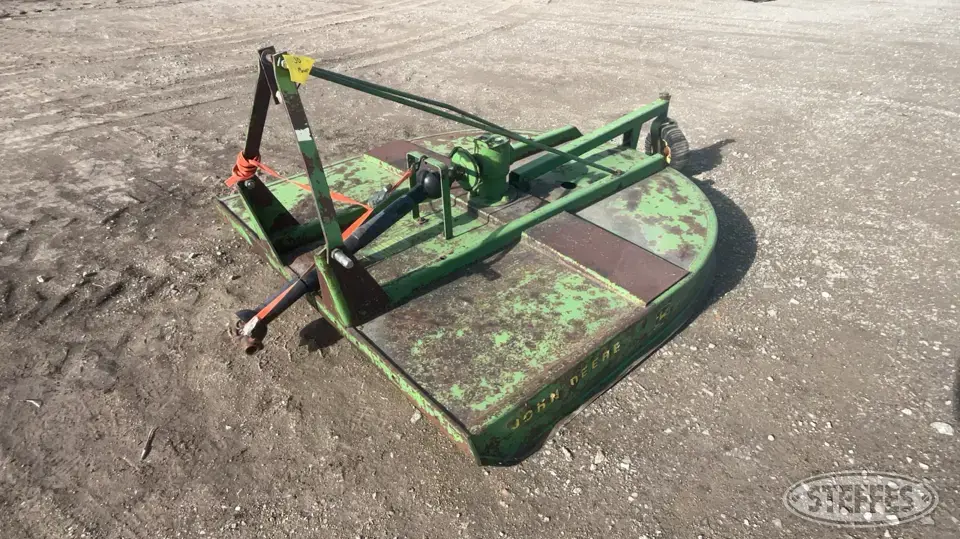 John Deere 606 Rotary Mower