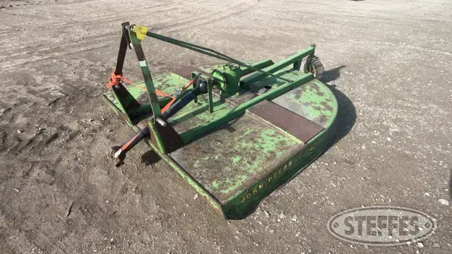 John Deere 606