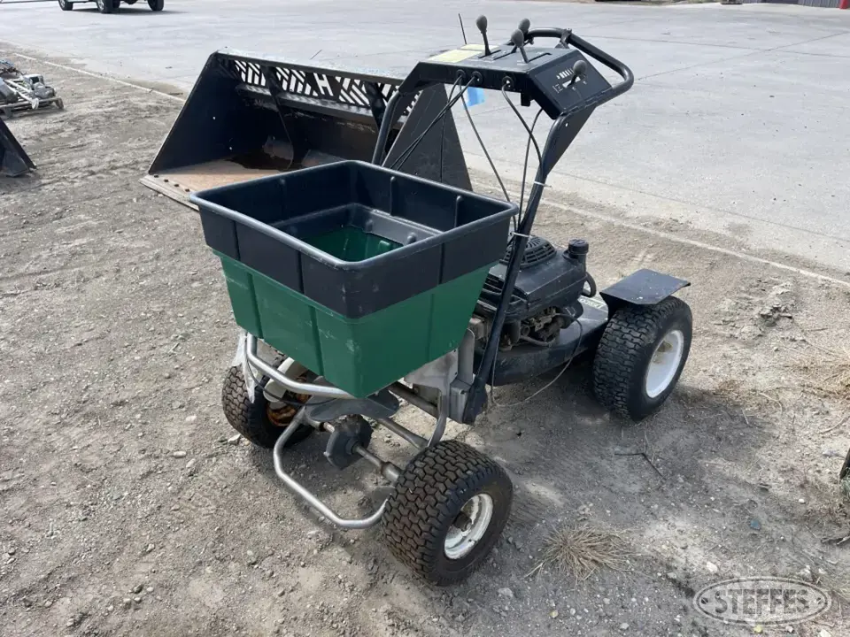Lesco Commercial Plus Lawn Sprayers and Spreader