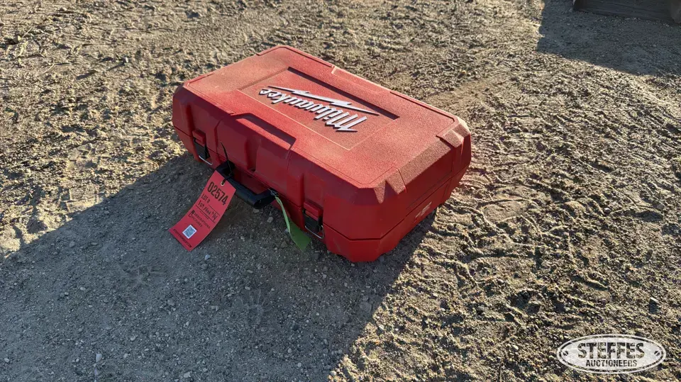 Milwaukee press tool Construction Support Item