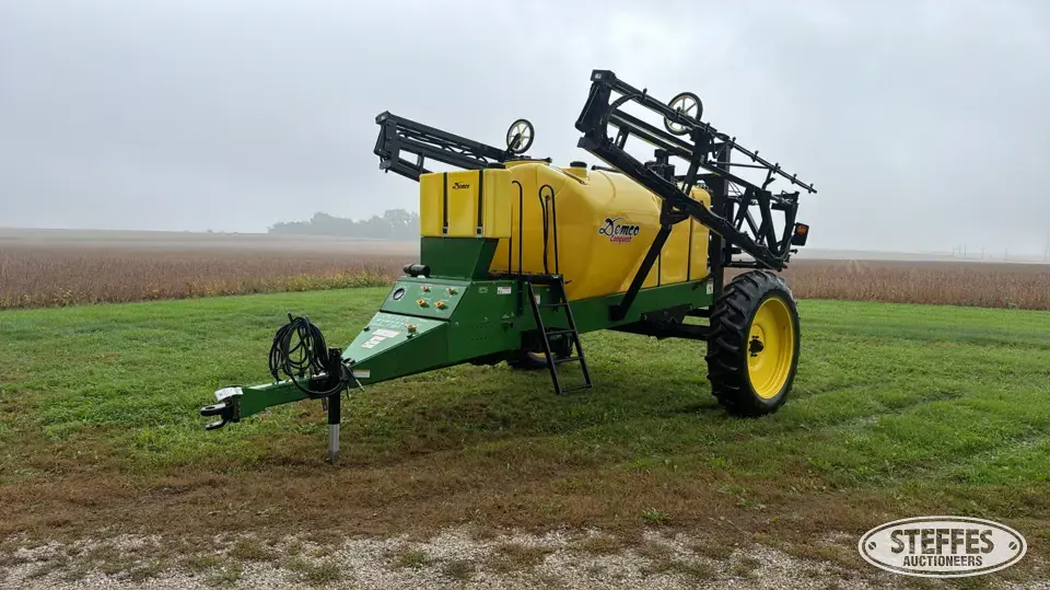 Demco Conquest Pull-Type Sprayer