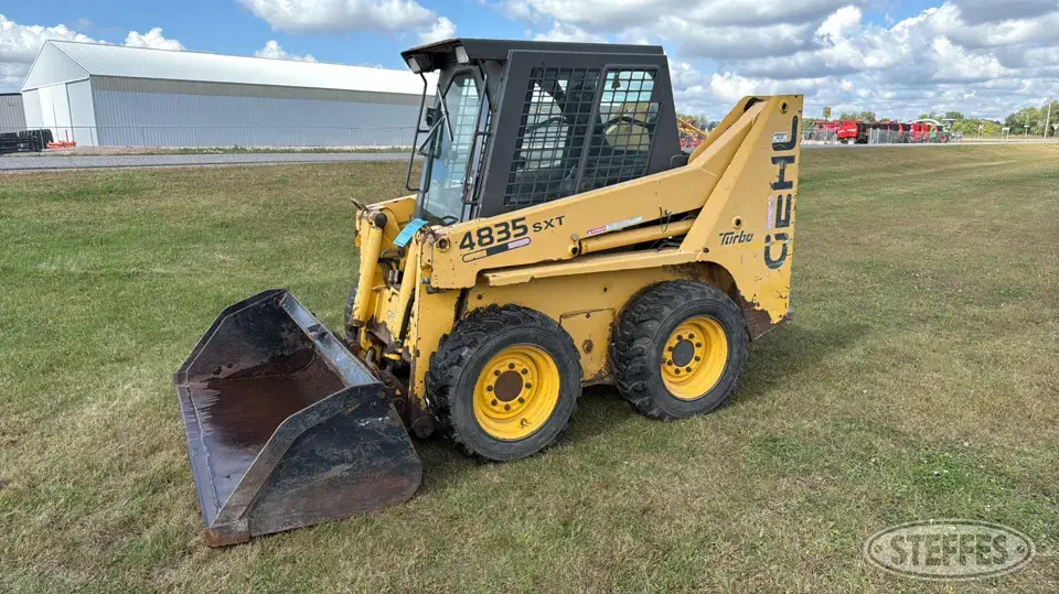 2001 Gehl 4835 SXT Wheeled Skid Steer