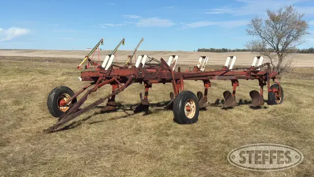 International 770