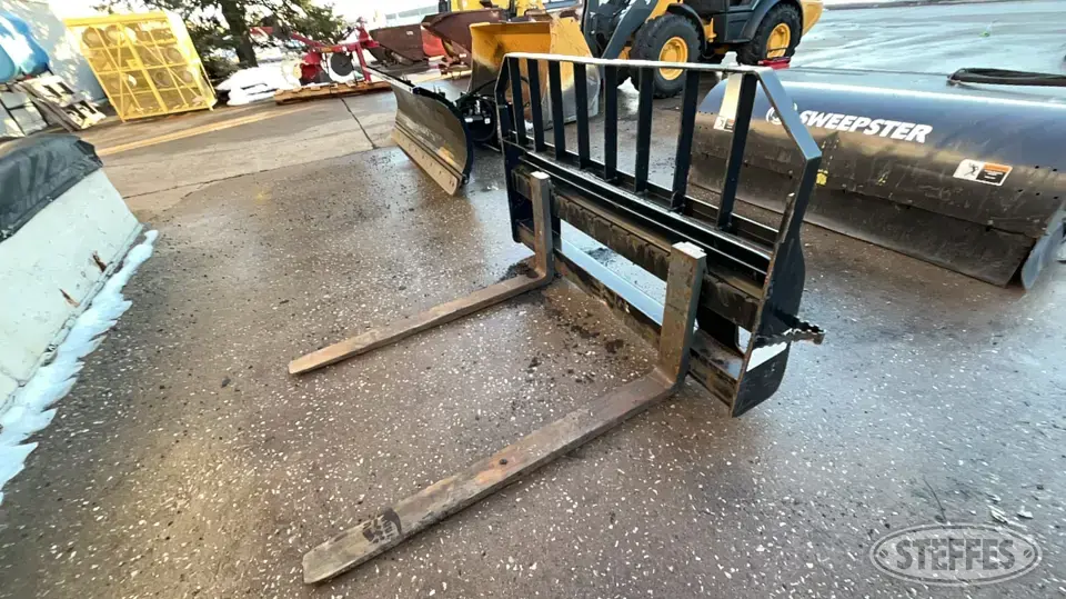 John Deere Pallet Forks Skid Steer Fork