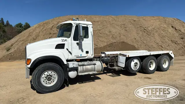 2005 Mack CV513 Granite Bridge