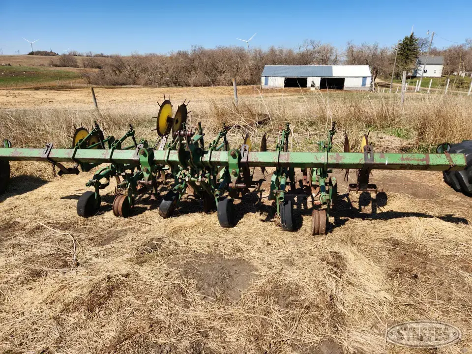 John Deere RG4 Row Crop Cultivator