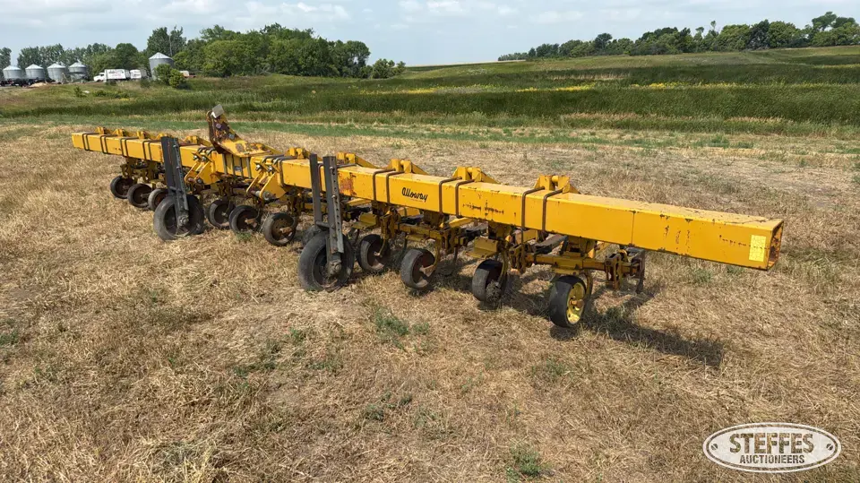 Alloway row crop cultivator