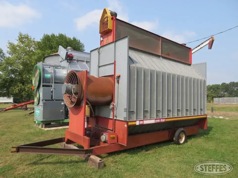 MC 690 Grain Dryer