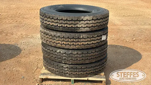 (4) 11R24.5 tires