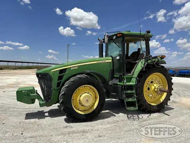 2009 John Deere 8430
