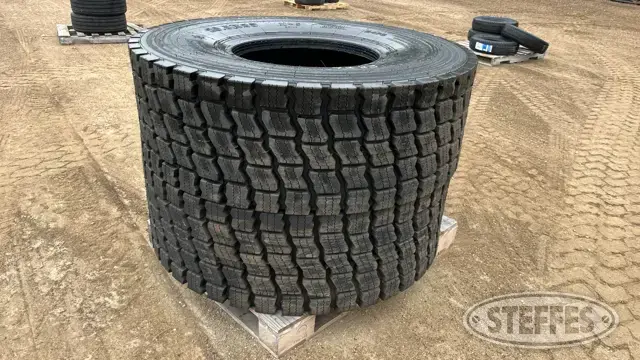 (2) Beaver 20.5R25 tires